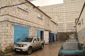 гараж в России больше, чем гараж