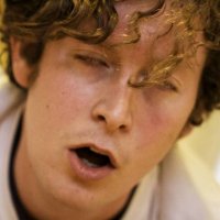 Выражение лиц у них такое, будто был недельный запор и только сейчас удалось пос...ть