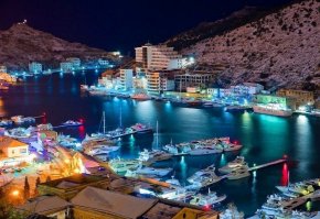 А мне моя Балаклава нравится ночная :)