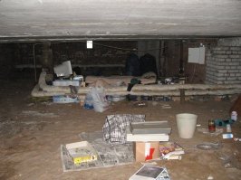 Щас бы гордиться своим задрищенским офисом. Толи дело я-центральный офис штаба Навального, и еще должен в конце месяца остаюсь.