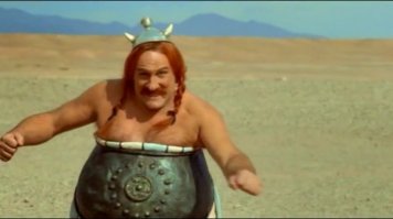 Так ведь нос этот дядька отломал!