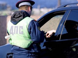 Тааак, нарушаем значит, ремешок почему не пристегнут?