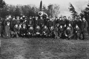 Боюсь у Франции в Великую Отечественную войну были только такие истребители, состоявшие потом на вооружении Франции до 1954 года.