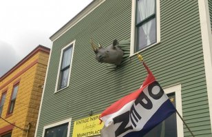 Муж вернулся внезапно