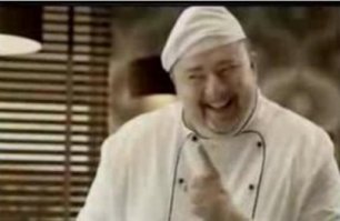 Иногда даже кормят.