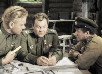 Юрий Саранцев (1928-2005), голосом которого говорит Бендер в фильме Гайдая, был не только актёром озвучания, но и сам снялся в сотне с лишним фильмов. Вот, вспоминайте:

"В бой идут одни старики" (1973) - командир авиадивизии


"Баламут" (1978) - декан


"Жестокий романс" (1984) - капитан "Ласточки"