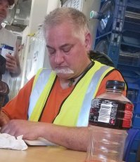 "У Вас ус отклеился!" © С. С. Горбунков