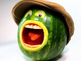 Какая круглая!? Какая плоская!? Квадратная епта