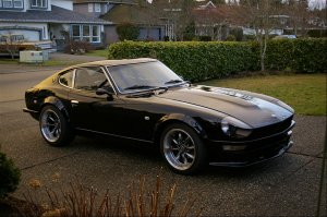 А вот моя идеальная япошка - nissan 240Z