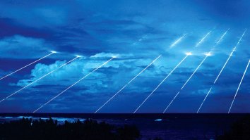 На тебе прилёт Тополь-М и космический взрыв. Хватит?