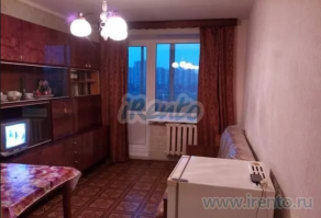 Вот хото хаты в том же доме... "за спиной фотографа" лишь прихожая метр-на-метр и санузел чуть большей площади))) 

"Квартиры по 20 метров! И ведь берут..." (с)