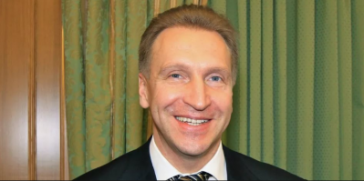 Вот хото хаты в том же доме... "за спиной фотографа" лишь прихожая метр-на-метр и санузел чуть большей площади))) 

"Квартиры по 20 метров! И ведь берут..." (с)