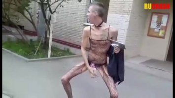 Верно, лучше вот так у всех на виду и никакого лицемерия.