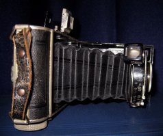 А у меня вот такая есть, правда, без плёнки