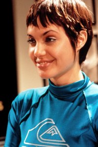 да ну нафиг этот пост, НО! с этого образа я когда-то срисовал себе секс-символ! Она идеальна!