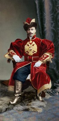 Корнет лейб-гвардии Конного полка А.А.Колюбакин в наряде сокольничего времен царя Алексея Михайловича, 1903 год.