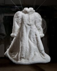 а платье-то не то, что опускали