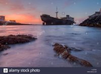 Тем, что это довольно известная фотка старого брошенного корабля "Кораблекрушение около Коста Тегуисе, Лансароте, Канарские острова, Испания". Есть базы "пейзажных" фотографий, так там фоток этого судна десятки. 


Можете сами поискать, Гугл работает. :) И уверяю Вас, это НЕ Cotopaxi ....У Вас не вызывает никаких вопросов ситуация, когда в качестве доказательства обнаружения судна береговой охраной КУБЫ, приводится фотка старого корабля, который ржавеет на Канарах? На карту посмотрите. Там вообще-то 6 тысяч километров расстояние :)