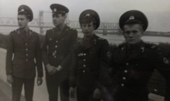 Если кто кого узнает дайте знать,Спасибо.