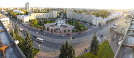 Это Тверь. Когда я была ребенком, мама мне говорила, что в этих домах трубы тоже изогнутые. И ведь верила)))