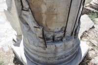 Мраморная колонна на Кипре. Я не специалист, арматуру уже применяли пару тысяч лет назад?