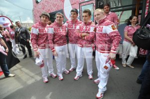 ... вспомнил форму Российской сборной в 2012 году 
Убожество полное !!!
Как и основной дизайнер Куснирович :) Посмотришь в эту необъятную харю, так и тянет плюнуть в нее