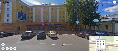 Насчёт "Сисек" не знаю, но среди студентов вроде пользовался популярностью бар с народным названием "Колёса" на площади Труда. Сейчас его нет уже, вот вроде это место,если не ошибаюсь.