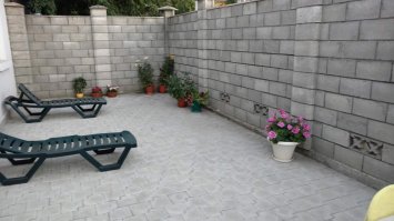 очень прикольно мечтать обо всем этом на шезлонге во дворе своего дома, среди цветов и растений. как то так. фото ниже