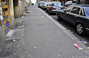 "Просто при работе тут руководствуются здравым смыслом и ценят жизнь человека в первую очередь. Вопросы уборки снега решаются, как правило, очень просто."

Ню-ню