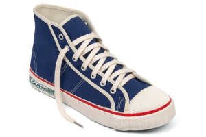 нашу обувь через 300лет тоже не стыдно будет показать