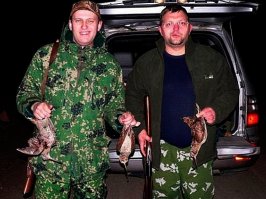 Да есть в России сволочи которые воруют и те кто хочет пробраться к заветной кормушке)) 
Но наши органы не дремлют. Некоторых уже посадили , другие на подходе))
Например как  губернатор Кировской области Никита Белых........