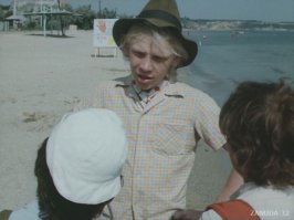 Александр Варакин 1966 - 2002
4 роли в кино, большего всего запомнился как Гусь из "Каникул Петрова и Васечкина"