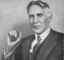 Как-то раз американский физик-экспериментатор Р. Вуд (1868 1955), довольно эксцентричный человек, любитель всяких острых ощущений, решил проделать на себе рискованный опыт   испытать действие наркотика. С большим трудом раздобыв опиум, он накурился этого зелья и вскоре впал в забытье. Придя через некоторое время в сознание, он вспомнил, что, находясь в одурманенном состоянии, напал на какую-то чрезвычайно глубокую и важную научную идею, но на какую именно   начисто вылетело из головы. Тогда Вуд решил повторить опыт в надежде, что ему посчастливится вновь обрести ускользнувшую мысль. И действительно, как только начало сказываться наркотическое действие опиума, забытая мысль не замедлила возникнуть в уме ученого. Чувствуя, что сознание вот-вот покинет его, Вуд сумел в последний момент сконцентрировать волю, записать идею на бумажке и впал в беспамятство. Очнувшись, он с ликованием подумал об удачном исходе столь трудного и опасного опыта и, дрожа от нетерпения и пережитого, поспешно развернул бумажку с драгоценной записью. На ней он прочел:"Банан велик, а кожура еще больше..."