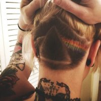 Автору один унисекс на уме... Это обратная сторона луны.