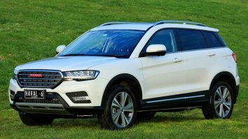 В Китае просто беда большая с движками! На фото Haval H6 Sport. Движок... внимание! - 1.5л, максимальной мощностью 147 лошадей. Это СПОРТ!!!