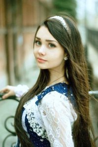 В операции на подбородке не нуждается.