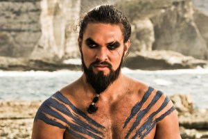 Да Безруков с Хабенский на пару сыграли бы все мужские Роли, кроме разве что Тирион Ланнистера.
а Кхала Дрого мог бы сыграть ДЖИГУРДА !!!