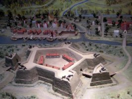 Там "альтернативно одарённый" опять нагоняет мути. 

1.Про кусок Смоленской стены, вернее Грановитую башню перестроенную в бастионную Сигизмундову крепость (бастион) я написал в каментах ниже подробно.

2. Бедолага не знает, что орудия из таких крепостей били не прямой наводкой, тогда использовали бомбарды и мортиры, им бойницы не нужны или делали совсем незначительные даже под нормальные кулеврины. Вот например более поздний Ниеншанц - который на месте Петербурга брал Пётр. Обожаю конечно покопаться в истории, но всё же этот персонаж каждый раз заставляет лезть в такие тривиальные истории, а потом приходит и с пафосом задаёт новый тупой вопрос, который можно разрешить за 5-10 мин. покопавшись в документах. На фото так же мортира и бомбарда (стреляют по параболе, за угол можно стрелять только положив на бок, но Устав это запрещает!)