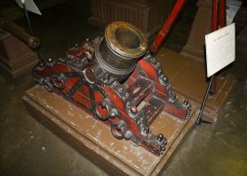 Там "альтернативно одарённый" опять нагоняет мути. 

1.Про кусок Смоленской стены, вернее Грановитую башню перестроенную в бастионную Сигизмундову крепость (бастион) я написал в каментах ниже подробно.

2. Бедолага не знает, что орудия из таких крепостей били не прямой наводкой, тогда использовали бомбарды и мортиры, им бойницы не нужны или делали совсем незначительные даже под нормальные кулеврины. Вот например более поздний Ниеншанц - который на месте Петербурга брал Пётр. Обожаю конечно покопаться в истории, но всё же этот персонаж каждый раз заставляет лезть в такие тривиальные истории, а потом приходит и с пафосом задаёт новый тупой вопрос, который можно разрешить за 5-10 мин. покопавшись в документах. На фото так же мортира и бомбарда (стреляют по параболе, за угол можно стрелять только положив на бок, но Устав это запрещает!)