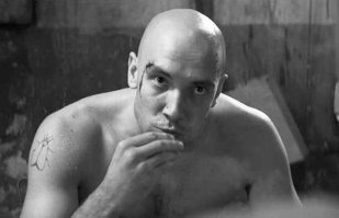 Ето от Болгарский филм 'Дзифт', актьор Захари Бахаров :) не реальная тату ... но концептуальная :)