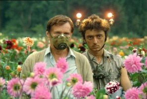 Это какая планета?! Кино снимают? Реклама чего-то? Им заплатили? Парень сын мэра? В чем подвох??? Ну не может быть чтоб такие люди существовали! Они же правильные!!!!

П.С. Спасибо за видео! Масса позитива и уважения к таким людям!!!