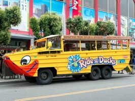 блиииин! на базе этого можно такой охренительный водоплавающий дом на колёсах сделать.