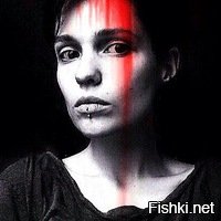 Анджелина Джоли обокрала лидера украинской группы