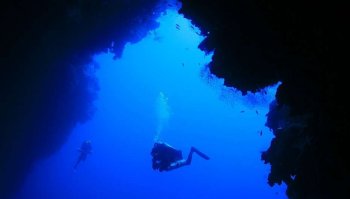 Наши щас через Белорусию летают, а я уже два года небыл.