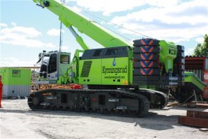 Это тачка манагера серьёзной компании мобильных кранов:)