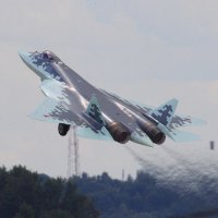 Есть что то в военной технике магическое.