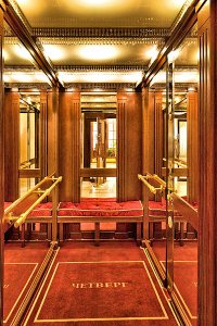 Вот сделал, немного подправил, а то какая то тёмная фотка была, не гламурнаяю