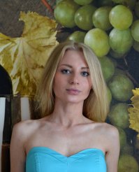 Вот она. И чего это она коней рисует...