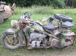 мне больше нравится Zündapp KS 750, хотя BMW тоже крут!