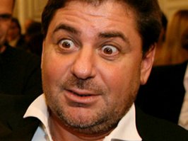 Цекало кусает локти: реакция соцсетей на "стриптиз" Лолиты